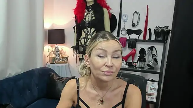 crystaLUX online show from June 3, 4:15 am