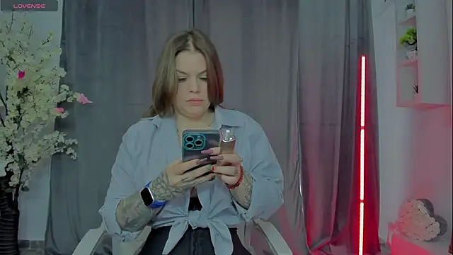 Raven Luna online show from January 13, 7:32 am