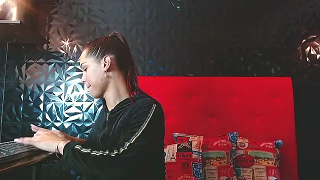 PINK  LOLA1 online show from February 15, 12:04 am