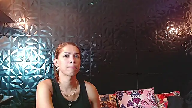 PINK  LOLA1 online show from February 11, 12:37 am