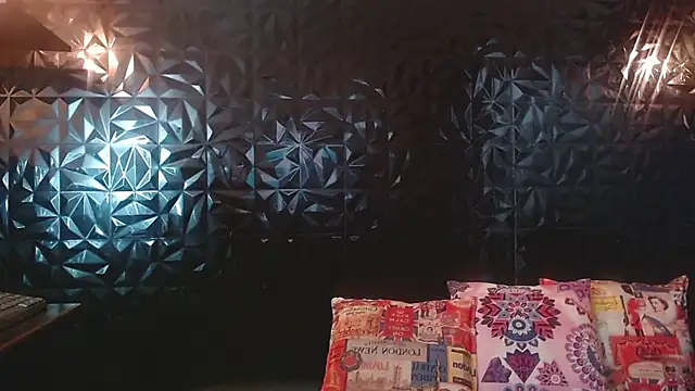 PINK  LOLA1 online show from April 9, 11:54 pm