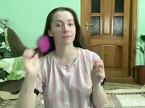 Snapshot of AngelTough20 chatting on October 12, 10:42 pm AngelTough20 online show from October 12, 10:42 pm