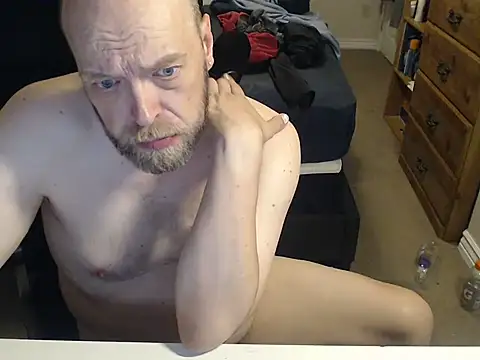 Snapshot of daveletsplay chatting on June 12, 12:26 pm daveletsplay online show from June 12, 12:26 pm