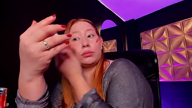 hannamartinn online show from September 17, 3:03 pm