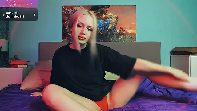 Linda Roxy online show from December 21, 1:42 pm