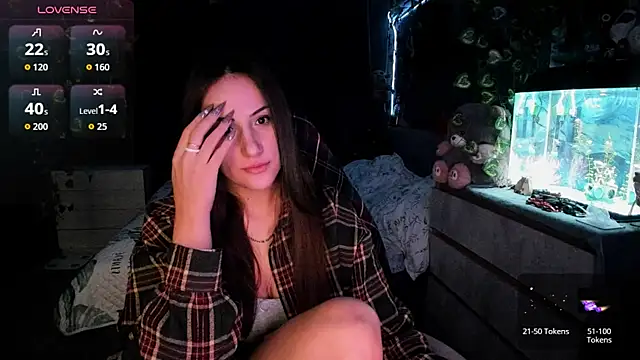 Snapshot of Selbi_Paine chatting on December 4, 2:43 am Selbi Paine online show from December 4, 2:43 am