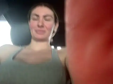 Snapshot of Alyssa_rhoades chatting on April 18, 10:21 pm Alyssa rhoades online show from April 18, 10:21 pm