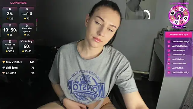 KindKristy online show from February 20, 9:00 am