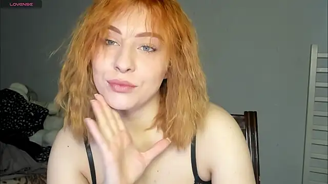 KindKristy online show from April 17, 4:59 am