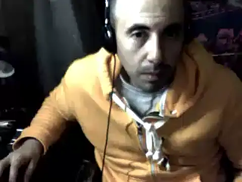 Snapshot of big_heart chatting on March 25, 10:05 pm big heart online show from March 25, 10:05 pm