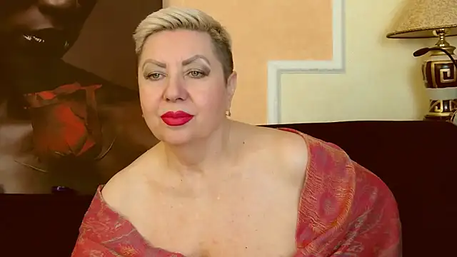 LadyPosh online show from January 22, 10:15 pm