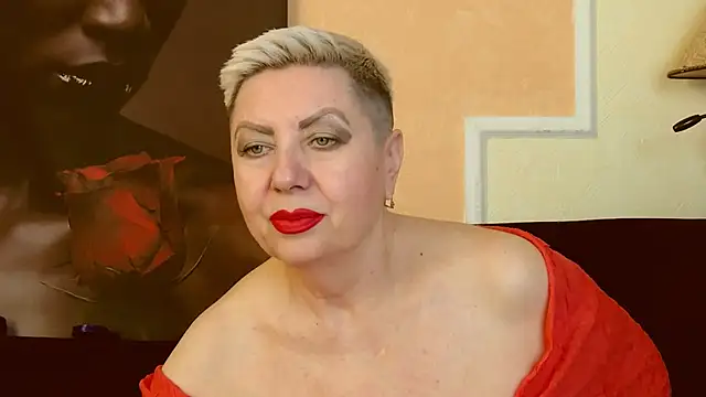 LadyPosh online show from March 7, 9:38 pm