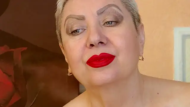 LadyPosh online show from September 16, 8:54 pm