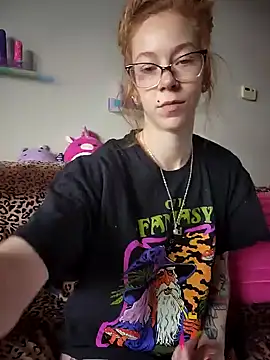 LucidLucy online show from January 29, 3:47 pm