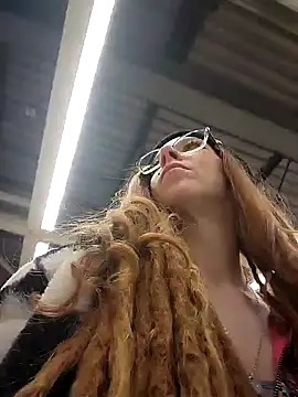 LucidLucy online show from February 3, 10:43 pm