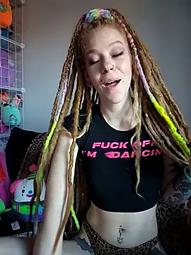 LucidLucy online show from October 3, 12:35 pm