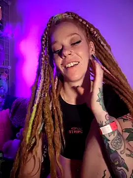 LucidLucy online show from October 5, 6:34 am