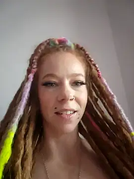 LucidLucy online show from November 30, 2:43 pm