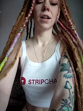 LucidLucy online show from February 7, 1:26 pm