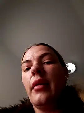 Snapshot of Dirtyfeelin chatting on March 23, 7:01 am Dirtyfeelin online show from March 23, 7:01 am