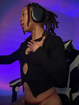 thebrattygoddess online show from January 14, 2:43 pm