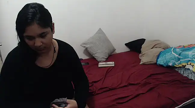 Indianbloom- online show from February 1, 5:16 pm