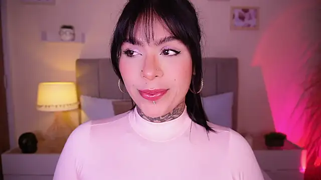 curvyliciousss online show from February 11, 4:13 pm