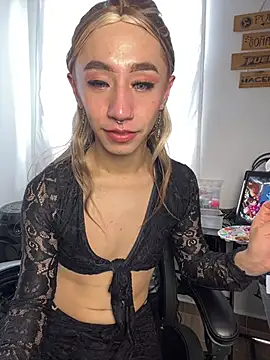 Littlebunny21 online show from December 15, 7:21 pm