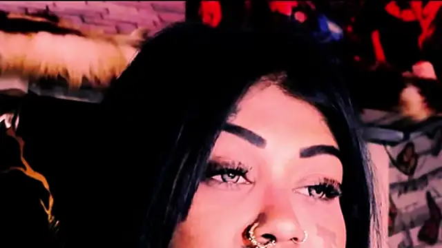 Snapshot of indian_dreamgirl chatting on May 21, 1:07 pm indian dreamgirl online show from May 21, 1:07 pm