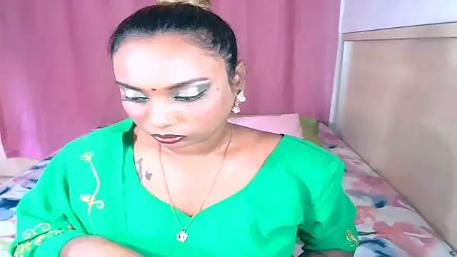 sexyindianchic online show from March 22, 9:13 am