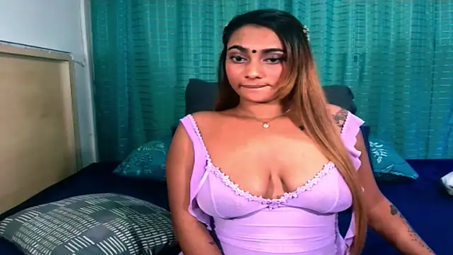 Snapshot of sexyindianchic chatting on June 10, 8:02 am sexyindianchic online show from June 10, 8:02 am