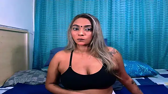 Snapshot of sexyindianchic chatting on June 16, 5:48 pm sexyindianchic online show from June 16, 5:48 pm