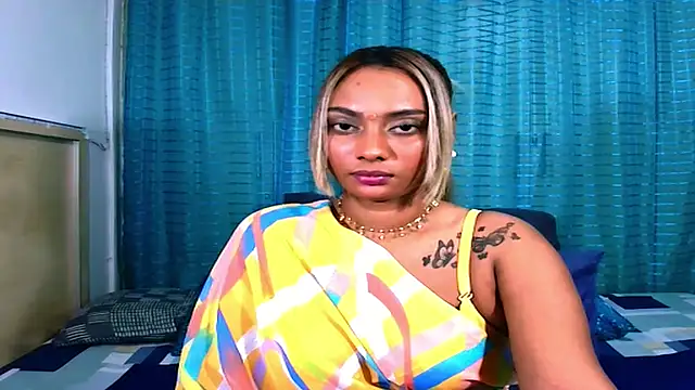 Snapshot of sexyindianchic chatting on July 25, 7:11 pm sexyindianchic online show from July 25, 7:11 pm