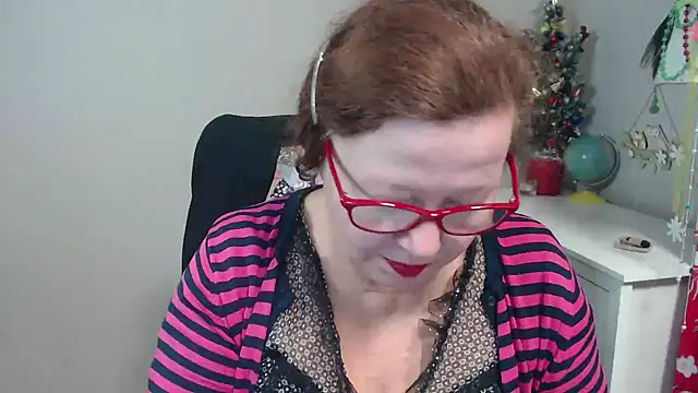 Adelewildx online show from January 14, 8:41 am