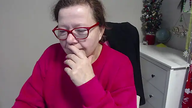 Adelewildx online show from January 15, 4:25 am