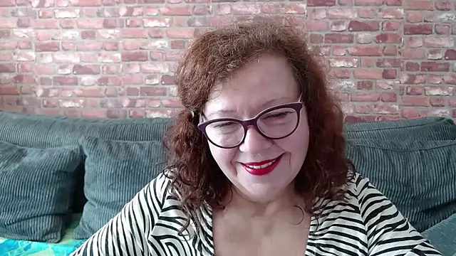 Adelewildx online show from February 9, 8:54 am