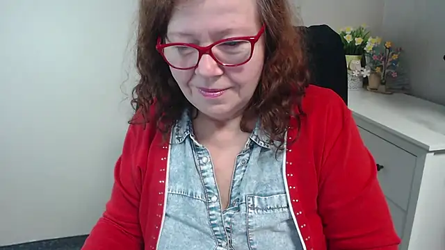 Adelewildx online show from February 12, 7:34 am