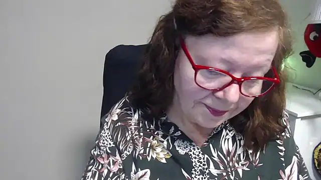 Adelewildx online show from March 20, 5:02 am