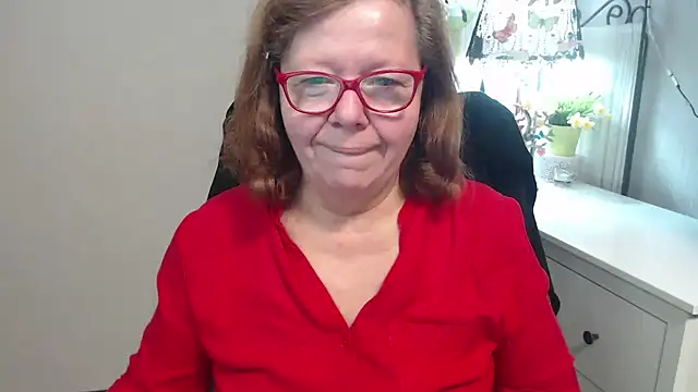 Adelewildx online show from September 30, 3:22 am