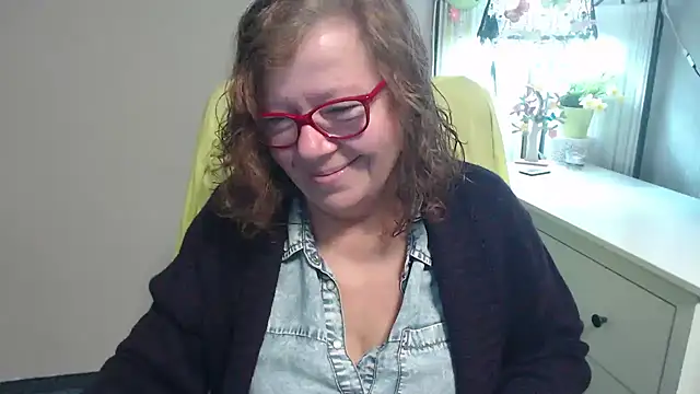 Adelewildx online show from October 2, 2:51 am