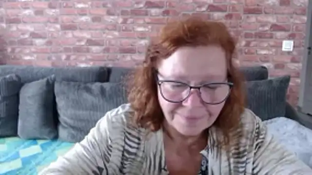 Adelewildx online show from October 11, 11:20 am