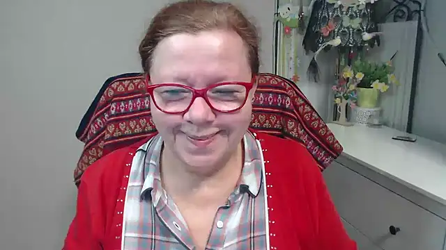 Adelewildx online show from October 20, 3:29 am