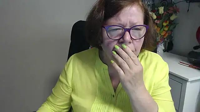 Snapshot of Adelewildx chatting on May 14, 3:57 am Adelewildx online show from May 14, 3:57 am