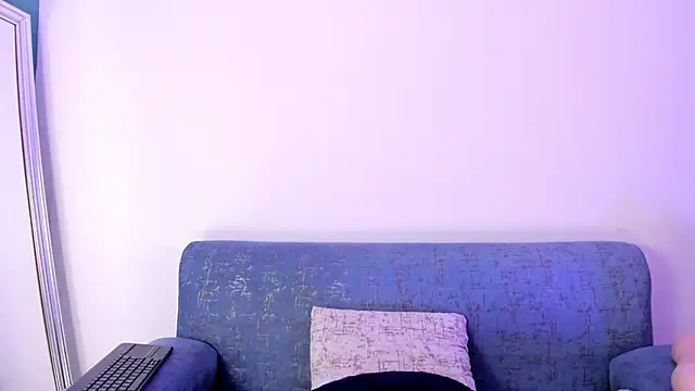 BellaMarieX online show from December 2, 3:26 am