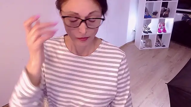 CaringSophie online show from February 26, 2:14 pm