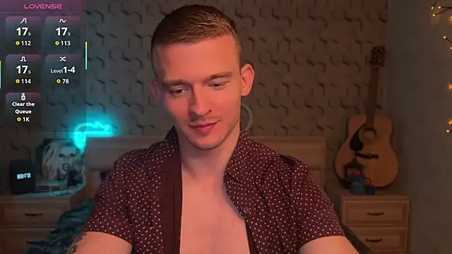 Snapshot of Marvelboy_ chatting on July 5, 4:07 am Marvelboy online show from July 5, 4:07 am