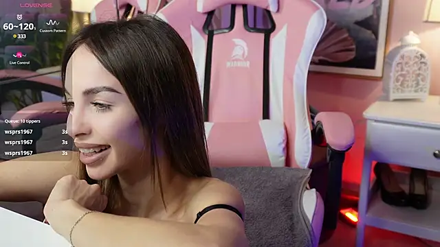 KirstenDanston online show from December 7, 6:10 am