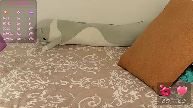 Snapshot of SuchArt_ chatting on January 14, 5:18 pm SuchArt online show from January 14, 5:18 pm