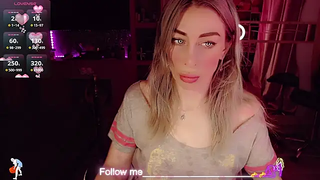 AnnieGOld  online show from March 7, 11:24 pm