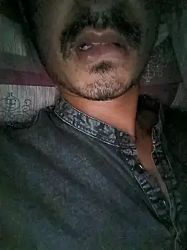 dreamtoungelick69 online show from April 28, 6:46 pm